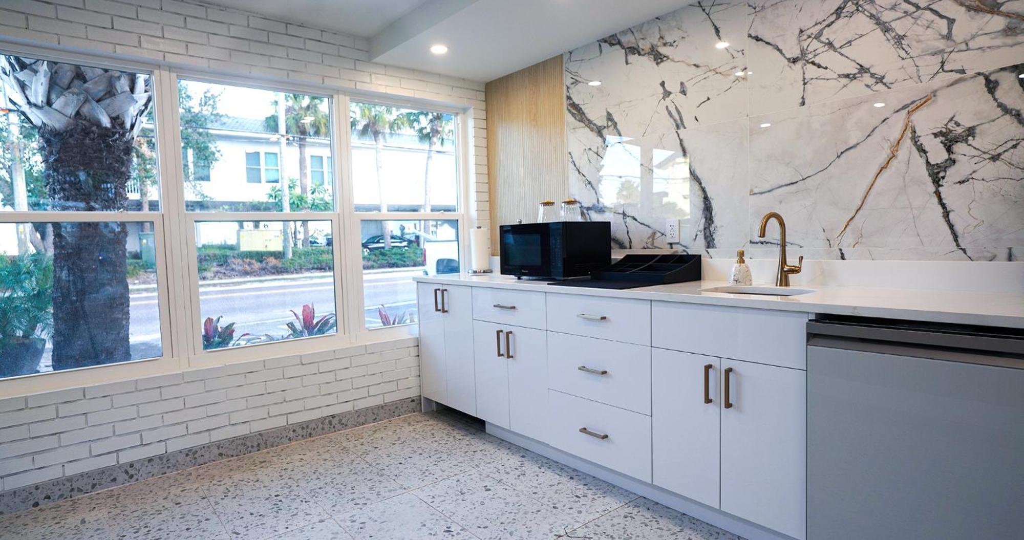 Ivory Sands Beach Suites Clearwater Beach Exteriör bild