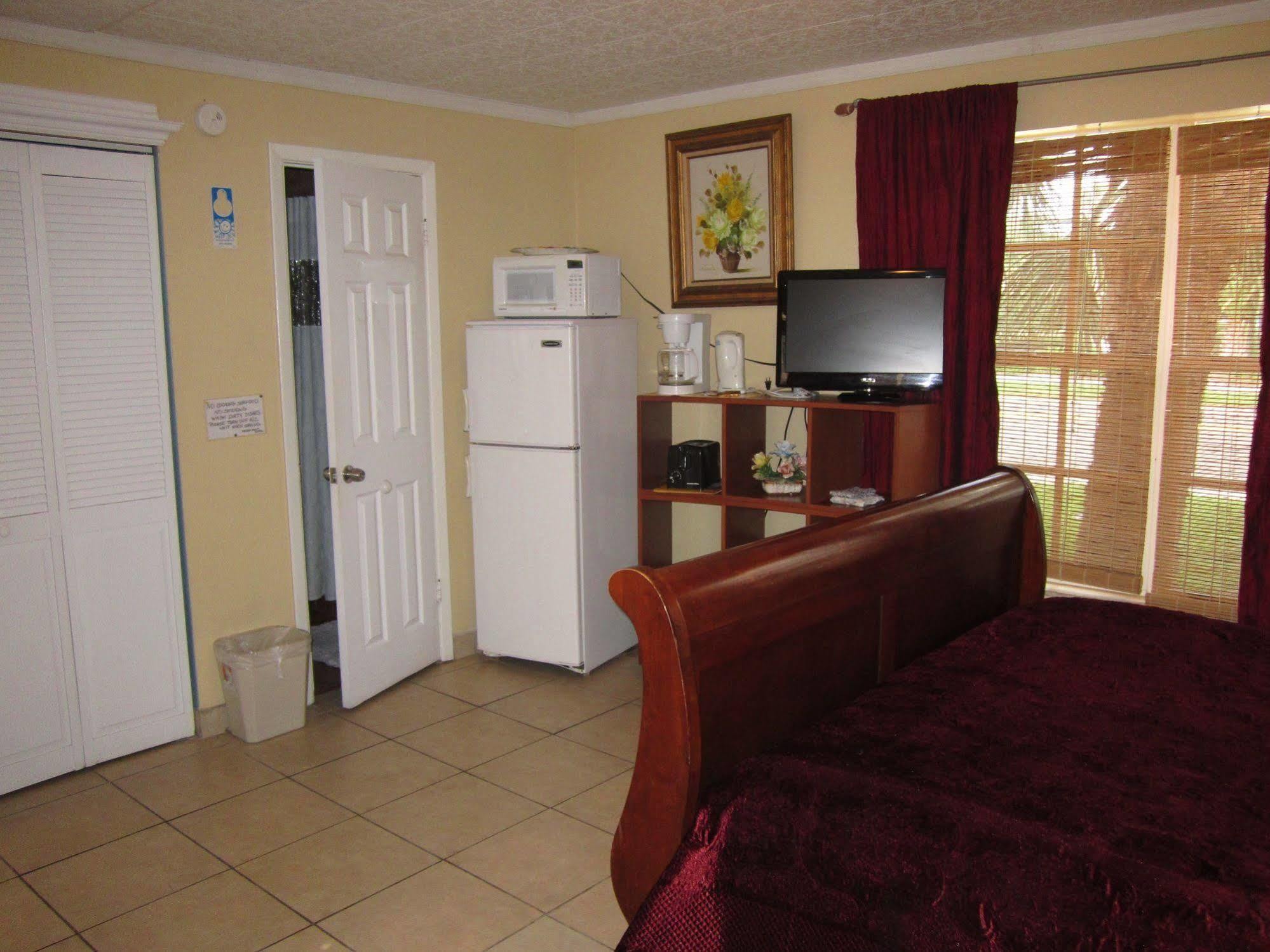 Ivory Sands Beach Suites Clearwater Beach Exteriör bild